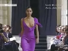 BRAZZERS MILF Η Jenna πειράζει τον Λούκερ στο μασάζ