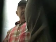 Η Lana Rhoades δίνει ευχαρίστως τον κώλο της σε αυτόν τον μεγάλο μαύρο κόκορα
