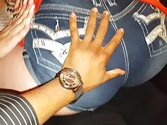 Η Deepthroat Queen Milena Devi επιδεικνύει τις δεξιότητες του ATM